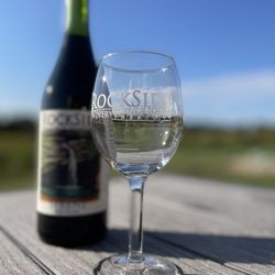 RockSide Winery and Vineyards - Patio of winery