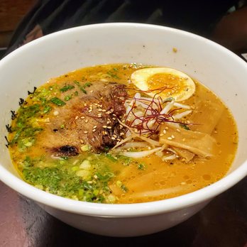 Kamitoku - Miso- beef char siu, egg, bean sprout, bamboo shoot, green onion, sesame seed, shredded red pepper, chili sauce - Ramen Near Me - Honolulu, Hawaii Kamitoku - Miso- beef char siu, egg, bean sprout, bamboo shoot, green onion, sesame seed, shredded red pepper, chili sauce - Ramen Near Me - Honolulu, Hawaii
