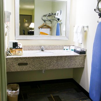 Quality Inn - Vanity - Hotels Near Me - Cleveland, Tennessee