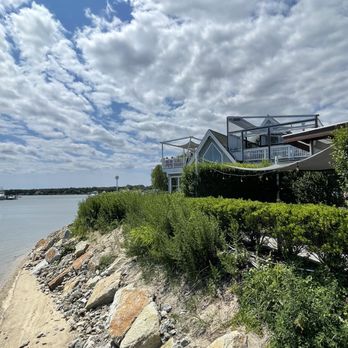 Cowfish - New American Near Me - Hampton Bays, New York Cowfish - New American Near Me - Hampton Bays, New York