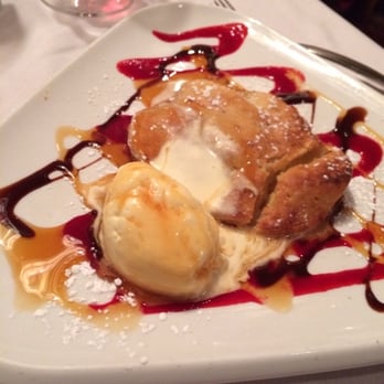 The Village Inn - Warm Apple Tart with Vanilla Ice cream - Italian Near Me - Wayne, New Jersey
