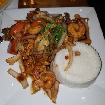 D'Carbon Restaurant - Lomo - Peruvian Near Me - Paterson, New Jersey D'Carbon Restaurant - Lomo - Peruvian Near Me - Paterson, New Jersey