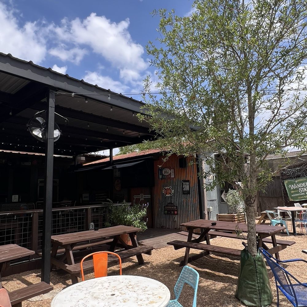 Cedar Creek - Bars Near Me - Houston, Texas