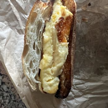 Northstar Café - DELIXE BREAKFAST SANDWICH: $11.90 knock off of FOX IN THE SNOW. No sauce was added or even offered and it was dry! - Cafes Near Me - Columbus, Ohio Northstar Café - DELIXE BREAKFAST SANDWICH: $11.90 knock off of FOX IN THE SNOW. No sauce was added or even offered and it was dry! - Cafes Near Me - Columbus, Ohio