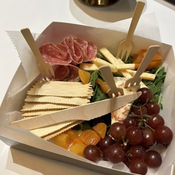 Pique-Nique - Petite - Cheese Shops Near Me - Anaheim, California