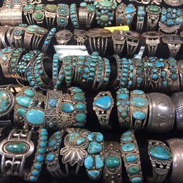 Lot's of old pawn jewelry