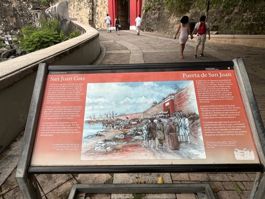 Puerta de San Juan by null