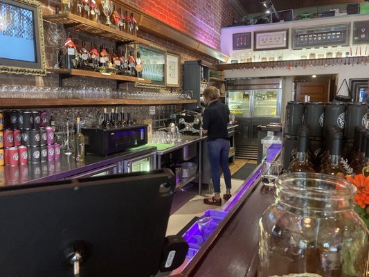 Caduceus Cellars and Merkin Vineyards Tasting Room by null