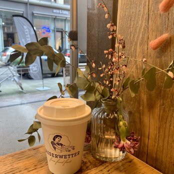 KAISERWETTER - Great little bakery! - Cafes Near Me - Hamburg, HH
