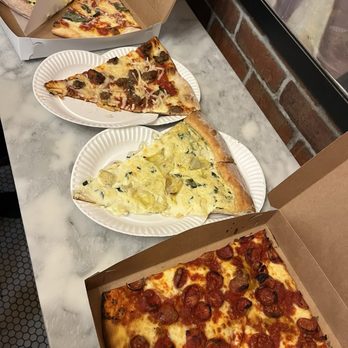 Artichoke Basille's Pizza - Pizza Near Me - Berkeley, California Artichoke Basille's Pizza - Pizza Near Me - Berkeley, California