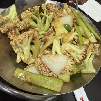 Sichuan City Chinese Restaurant - Cauliflower sauté - Szechuan Near Me - Happy Valley, Oregon Sichuan City Chinese Restaurant - Cauliflower sauté - Szechuan Near Me - Happy Valley, Oregon