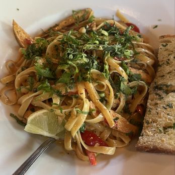 Paesanos - Fettuccine Arrostiti - Italian Near Me - Davis, California