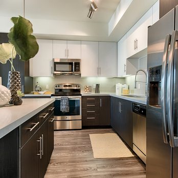 The TOMSCOT - Kitchen - Apartments Near Me - Scottsdale, Arizona
