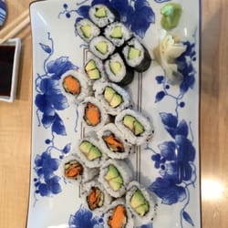Dundarave Sushi - Vege sushi combo 18 pcs plus miso $5.95