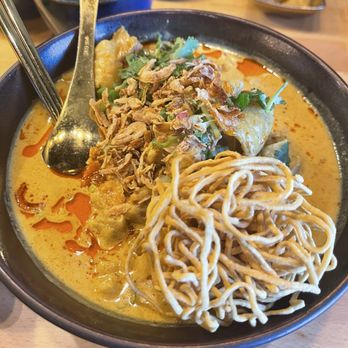 Manaao - Khao Soi - Thai Near Me - Tustin, California