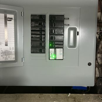 T Daughters Electric - New replacement GE 100 amp main panel with surge protection - Lighting Fixtures & Equipment Near Me - Nutley, New Jersey T Daughters Electric - New replacement GE 100 amp main panel with surge protection - Lighting Fixtures & Equipment Near Me - Nutley, New Jersey