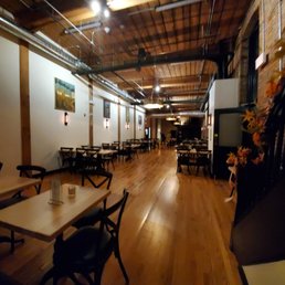 Broader view of dining room