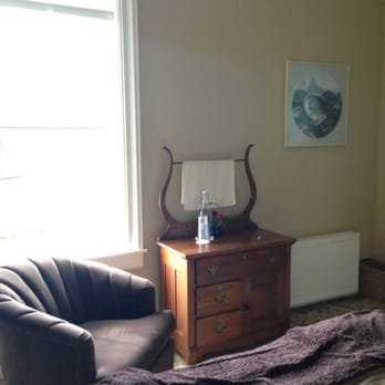 Westport Hotel - Room 3 - Hotels Near Me - Westport, California