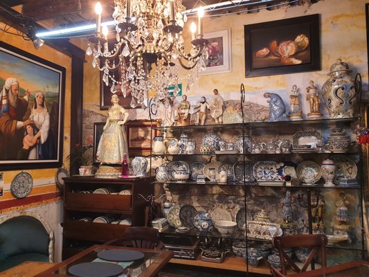 Celias Café by null