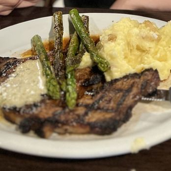 Captain Jack's Island Grill - Ribeye with mashed potatoes and asparagus - American Near Me - Lahaina, Hawaii