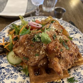 Queens Breakfast Cocktails - Chicken and waffles - Cocktail Bars Near Me - Calgary, Alberta Queens Breakfast Cocktails - Chicken and waffles - Cocktail Bars Near Me - Calgary, Alberta
