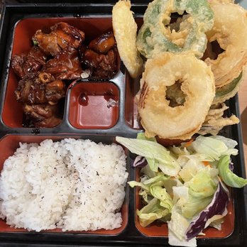 Restaurant Kunio - Combination plate of teriyaki chicken and mixed tempura - Japanese Near Me - Waipahu, Hawaii Restaurant Kunio - Combination plate of teriyaki chicken and mixed tempura - Japanese Near Me - Waipahu, Hawaii