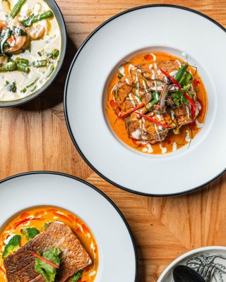 Ve La Thai Fine Dining Restaurant & Wine by null