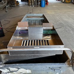 Acadiana Propeller & Fabrication - Walk behind crawfish Sorting Table