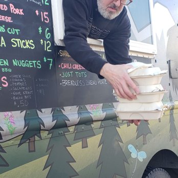 Grizzly Dogs - Food Trucks Near Me