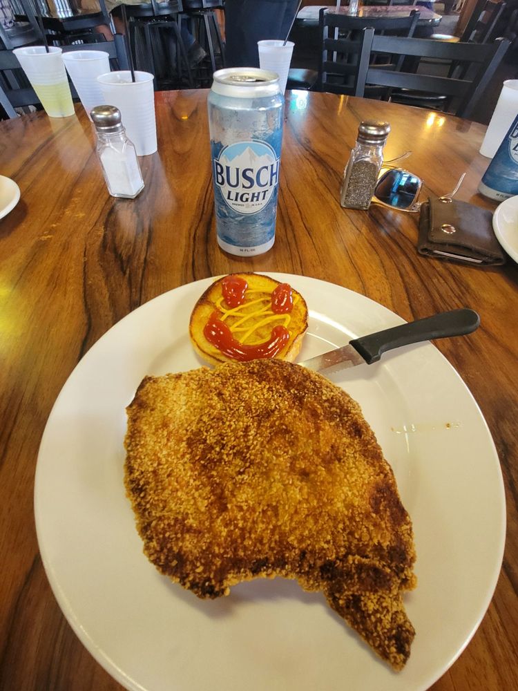 TIPSY’Z BAR AND GRILL Updated September 2024 309 S 3rd St, Raymond