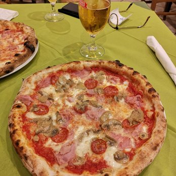 Pizzeria da Nando - Pizza Near Me - Agerola, NA