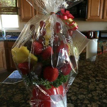 Edible Arrangements - Love the chocolate covered strawberry bouquets! - Gift Shops Near Me - Cathedral City, California