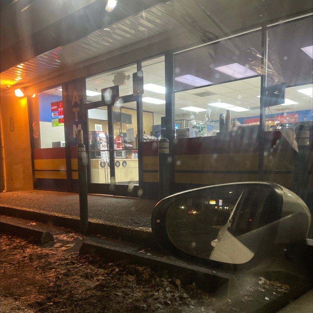 PLAID PANTRY Updated September 2024 3318 NE Sandy Blvd, Portland