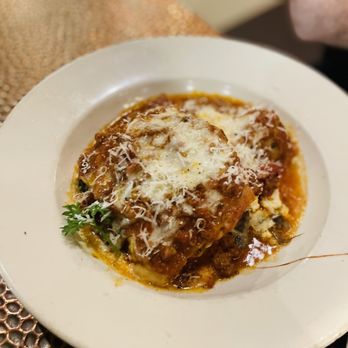 La Cucina Italian Eatery - Vegetable Lasagna 17 Layers of pasta, béchamel, ricotta, spinach, zucchini, mushrooms, marinara sauce, parmesan, mozzarella (+ meatballs!) - Italian Near Me - Reno, Nevada La Cucina Italian Eatery - Vegetable Lasagna 17 Layers of pasta, béchamel, ricotta, spinach, zucchini, mushrooms, marinara sauce, parmesan, mozzarella (+ meatballs!) - Italian Near Me - Reno, Nevada