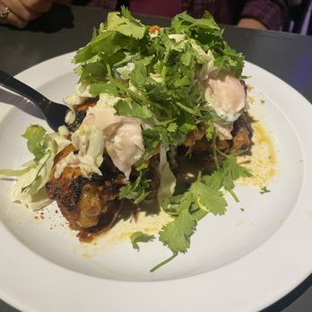 D-spot - Wing special with pulled pork and coleslaw - Chicken Wings Near Me - Oakdale, Minnesota