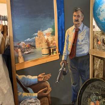 HIDDEN TREASURES ANTIQUES & COLLECTIBLES - Updated September 2025 - 31