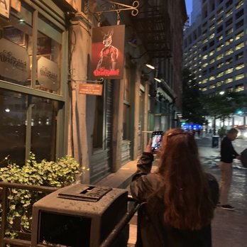 The Dead Rabbit - Cocktail Bars Near Me - New York, New York