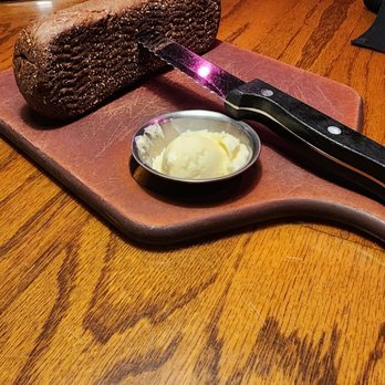 Outback Steakhouse - How the bread was served. - Steakhouses Near Me - Reno, Nevada Outback Steakhouse - How the bread was served. - Steakhouses Near Me - Reno, Nevada