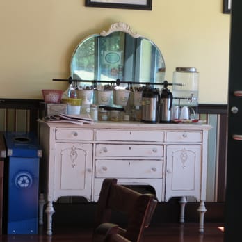 Dash Cafe - 9/2013 - Coffee & Tea Near Me - Brighton, Massachusetts