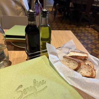 Serafina Back Bay - Table setting - Italian Near Me - Boston, Massachusetts