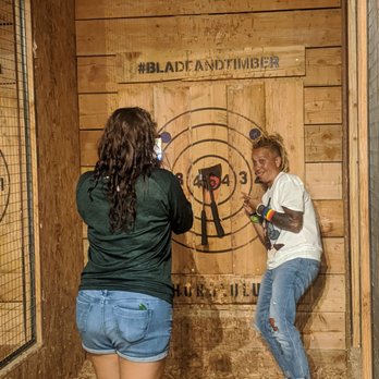 Blade & Timber Axe Throwing - Honolulu - Double axe thrown by Na-Na-Nalia - Axe Throwing Near Me - Honolulu, Hawaii Blade & Timber Axe Throwing - Honolulu - Double axe thrown by Na-Na-Nalia - Axe Throwing Near Me - Honolulu, Hawaii