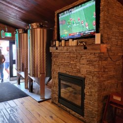 Tobermory Brewing Company and Grill