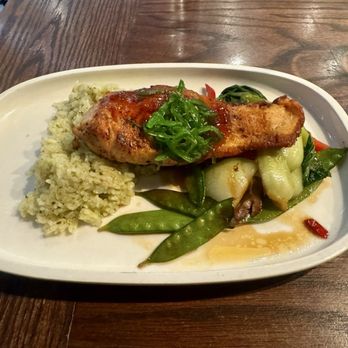 Stirr - Honey Sriracha glazed salmon with a cilantro lime rice & steamed veggies - New American Near Me - Dallas, Texas