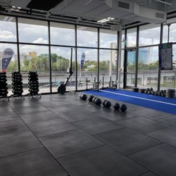 F45 Training Coral Gables - Weights and medicine ball station w/GREAT VIEWS
