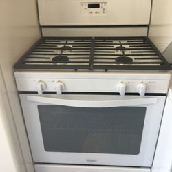 Best Appliance - Whirlpool Stove $299