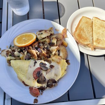 Good Day Cafe - Good n Spicy Omelette - Breakfast & Brunch Near Me - Vallejo, California