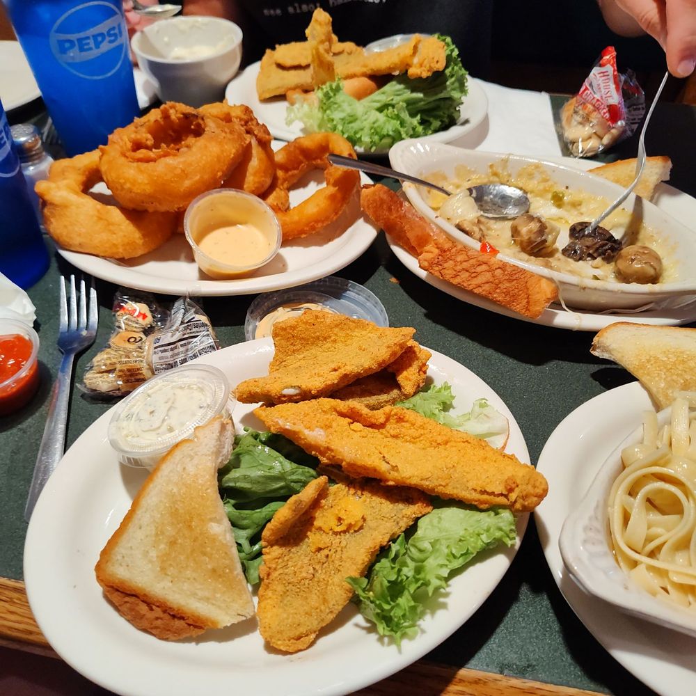 Nine Mile Restaurant - Perch and bluegill fish dinner. - American Near Me - Fort Wayne, Indiana Nine Mile Restaurant - Perch and bluegill fish dinner. - American Near Me - Fort Wayne, Indiana