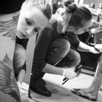 Invictus Tattoo Berlin - Edina http://invictus-tattoo.de/tatowierer/edina-jaszberenyi/ - Tattoo Near Me - Berlin, BE Invictus Tattoo Berlin - Edina http://invictus-tattoo.de/tatowierer/edina-jaszberenyi/ - Tattoo Near Me - Berlin, BE