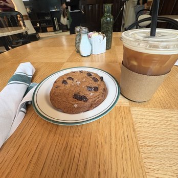 1886 Cafe & Bakery - Thick ass cookie and Cold Brew Coffee - American Near Me - Austin, Texas