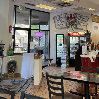 My Mom’s - Dining area - Breakfast & Brunch Near Me - Albuquerque, New Mexico